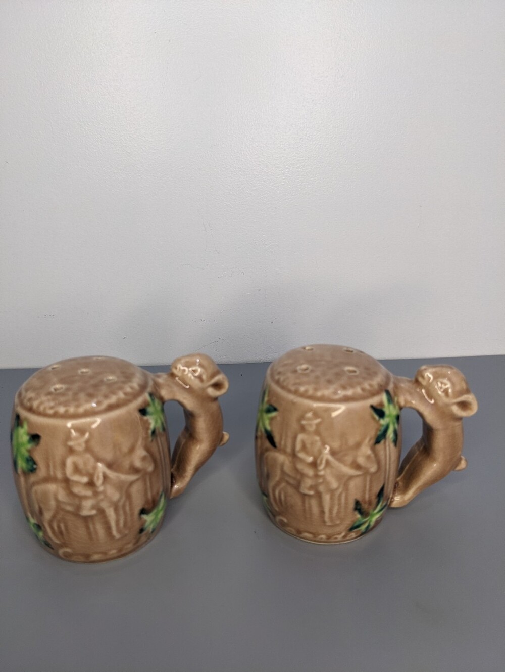 FBHO Japan Squirrel Salt And Pepper Shakers 1950s 1960s Hand Decorated